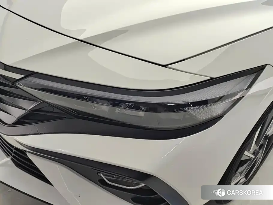Hyundai Elantra 2026 Белый из Китая