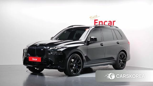 BMW X7 (G07) 2023 Черный из Кореи