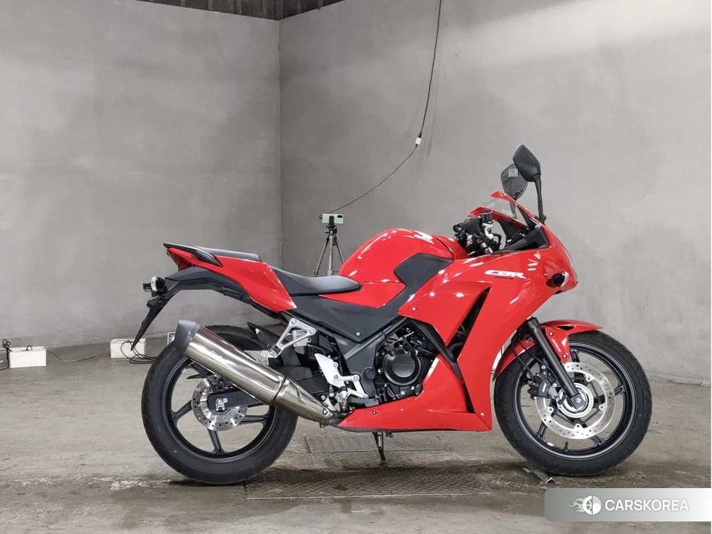 Проданный Honda CBR250R 2015 из Японии