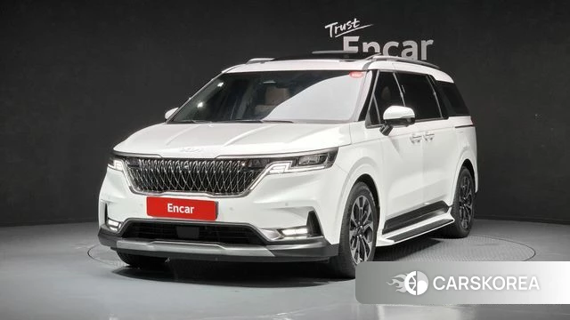 Kia Carnival 4th generation 2023 Белый из Кореи