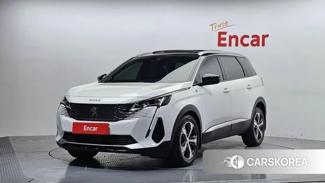 Peugeot 5008 second generation 2021 Белый из Кореи