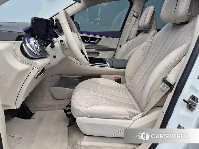 Mercedes-Benz EQS SUV X296 2023 Белый из Кореи