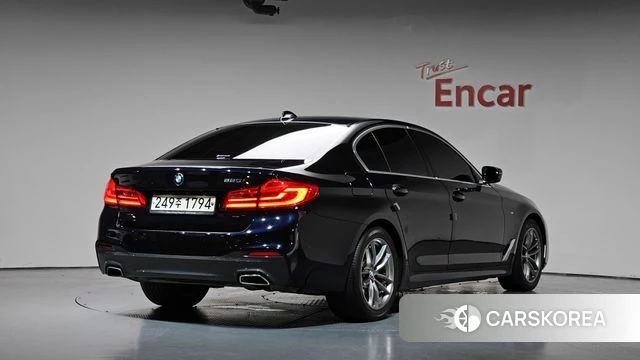 BMW 5 Series (G30) 2020 Черный из Кореи