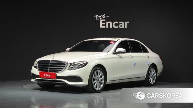 Mercedes-Benz E-Class W213 2020 Белый из Кореи