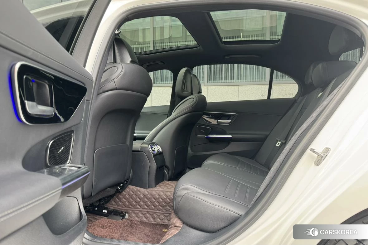 Mercedes-Benz Class C 2024 Белый из Китая
