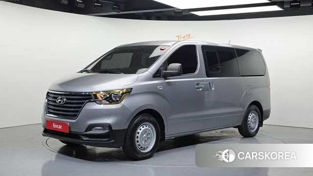 Hyundai The New Grand Starex 2019 Серебристо-серый из Кореи