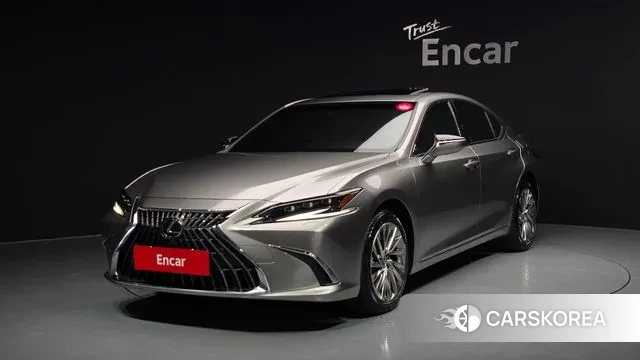 Lexus ES300h 7th generation 2024 Серый из Кореи