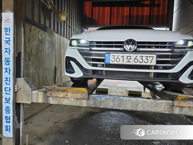 Volkswagen Arteon 2022 Белый из Кореи