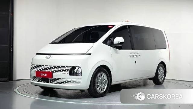 Hyundai Staria 2025 Белый из Кореи