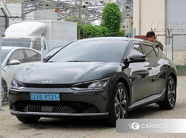 Kia EV6 2022 Серый из Кореи