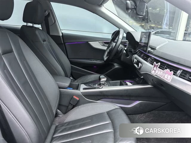 Audi A5 2021 Серебристо-серый из Китая