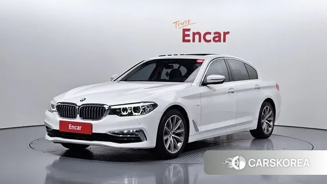 BMW 5 Series (G30) 2018 Белый из Кореи