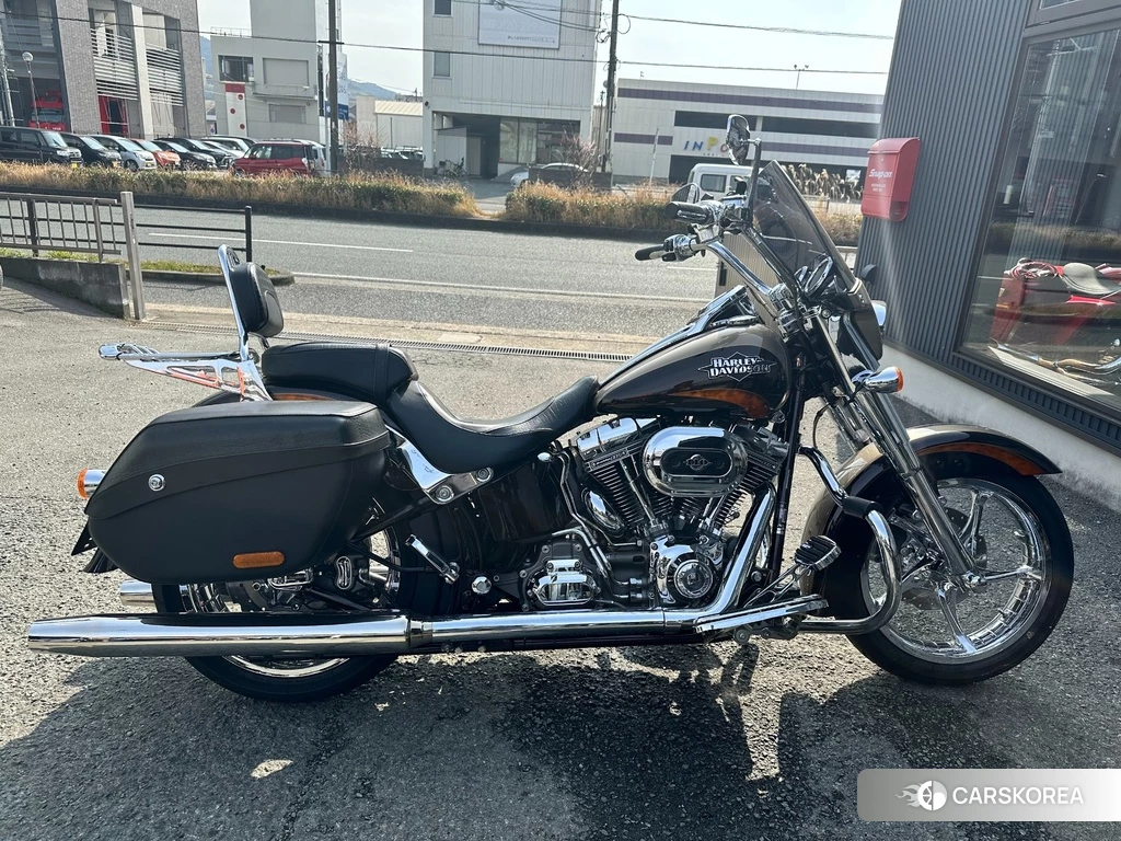 Проданный Harley-Davidson Heritage Springer FLSTSE1800 CVO 2011 из Японии