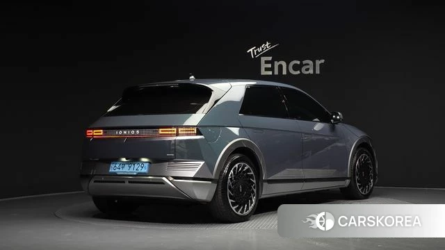 Hyundai Ionic 5 2021 Темно-зеленый из Кореи