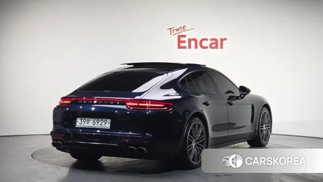 Porsche Panamera (971) 2018 Синий из Кореи