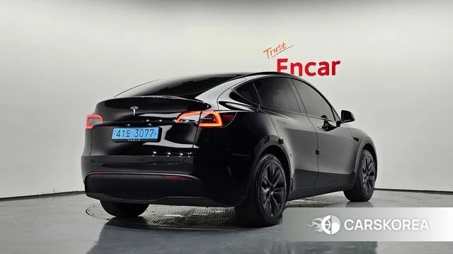Tesla Model Y 2024 Черный из Кореи