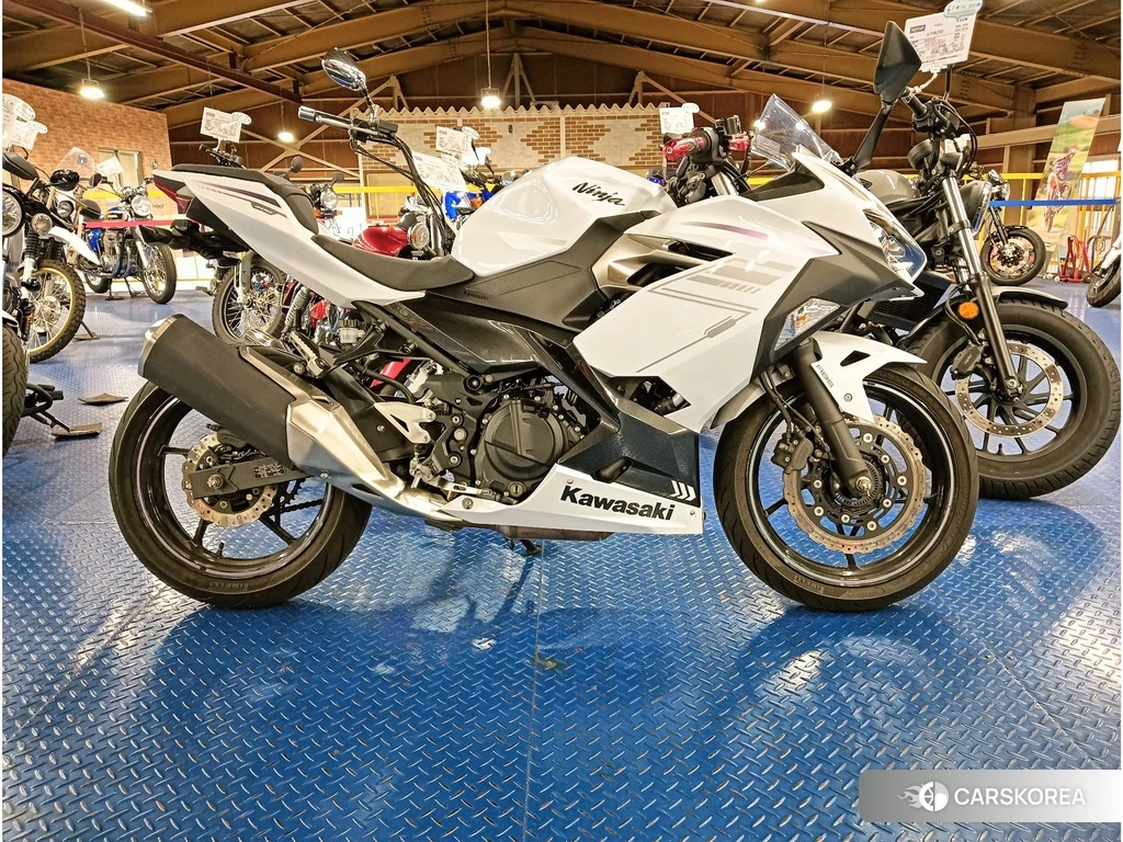 Проданный Kawasaki Ninja 400-2 2023 из Японии