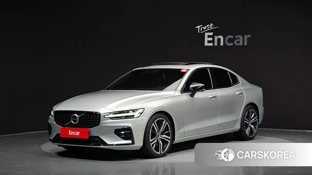 Volvo S60 3rd generation 2022 Серебристо-серый из Кореи