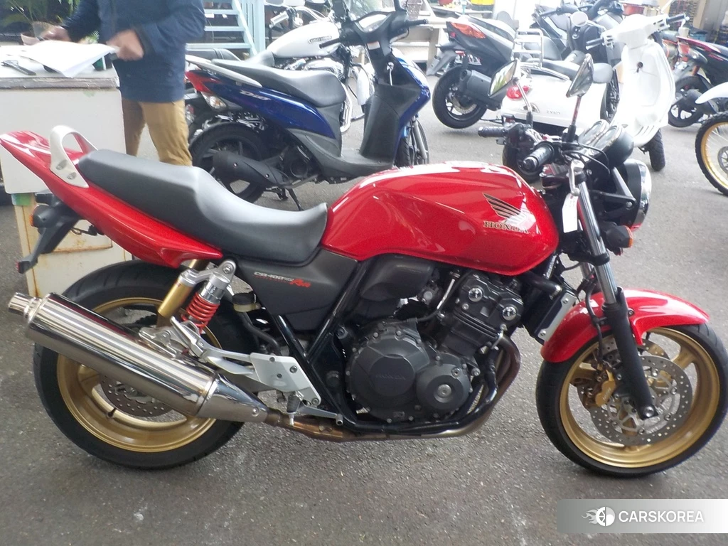 Проданный Honda CB400SF 2013 из Японии, фото 2