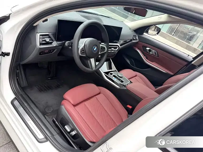 BMW i3 2023 Белый из Китая