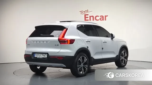 Volvo XC40 2021 Белый из Кореи