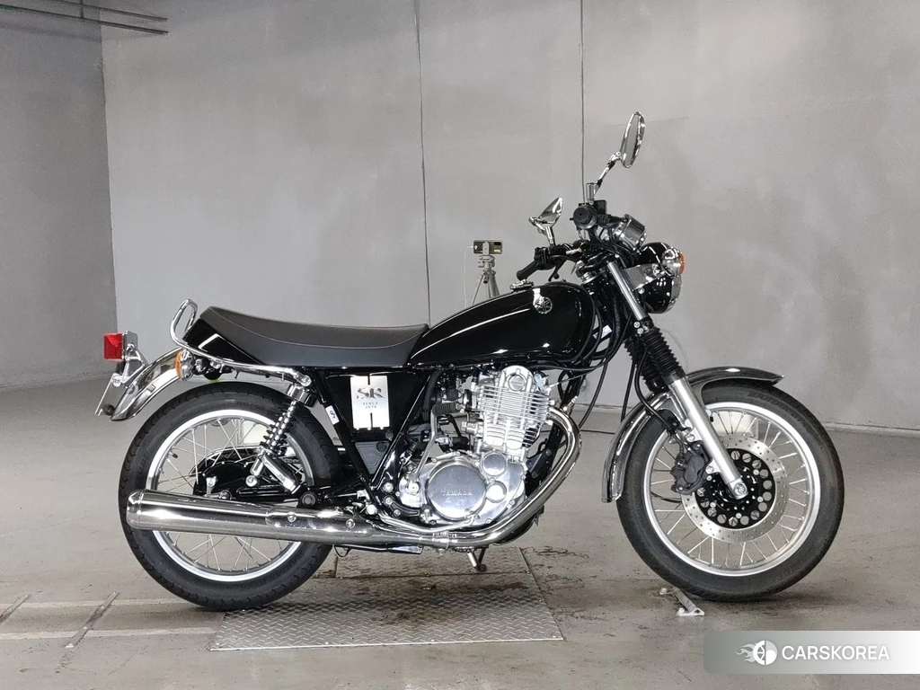 Проданный Yamaha SR 400 2019 из Японии, фото 2