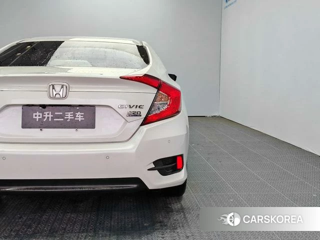 Honda Civic 2021 Белый из Китая