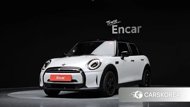 Mini Cooper 2024 Белый из Кореи