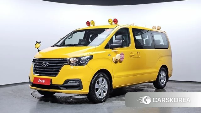 Hyundai The New Grand Starex 2018 Желтый из Кореи