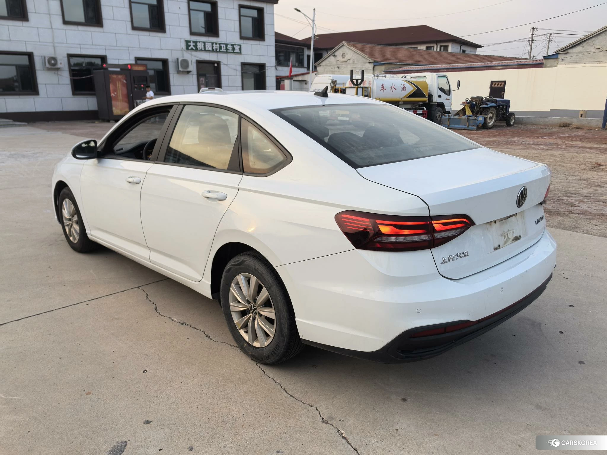 Volkswagen Lavida 2021 Белый из Китая