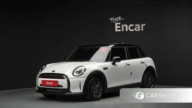 Mini Cooper 2023 Белый из Кореи