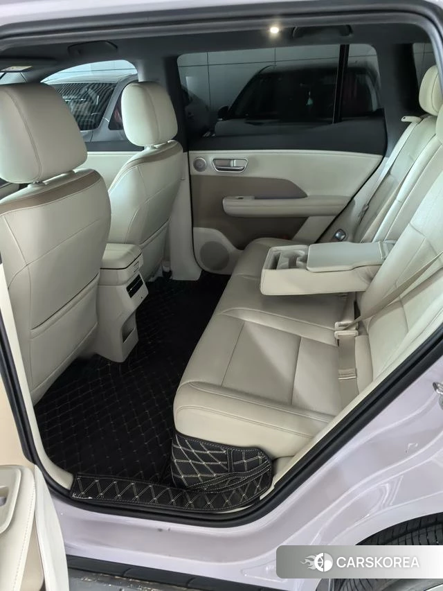 Toyota Platinum Wisdom 3X 2025 Фиолетовый из Китая