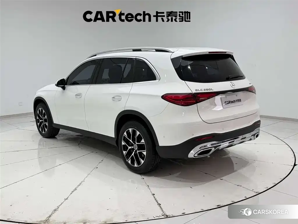 Mercedes-Benz GLC 2023 Белый из Китая
