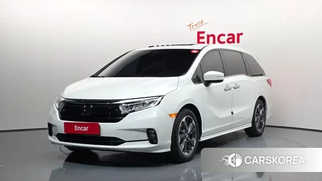 Honda Odyssey 2022 Белый из Кореи