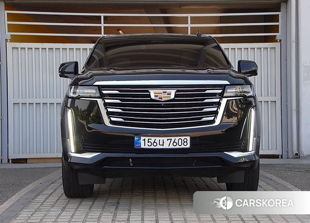 Cadillac Escalade 5th Generation 2021 Черный из Кореи