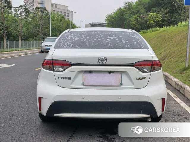 Toyota Lei Ling 2022 Белый из Китая