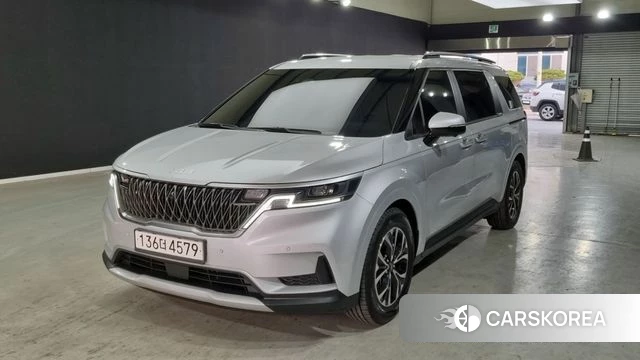 Kia Carnival 4th generation 2022 Серебряный из Кореи