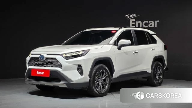 Toyota RAV4 5th Generation 2024 Белый из Кореи