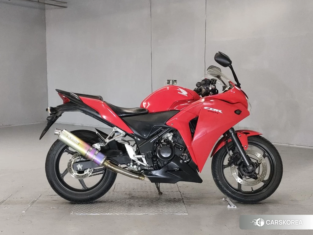 Проданный Honda CBR250R 2013 из Японии