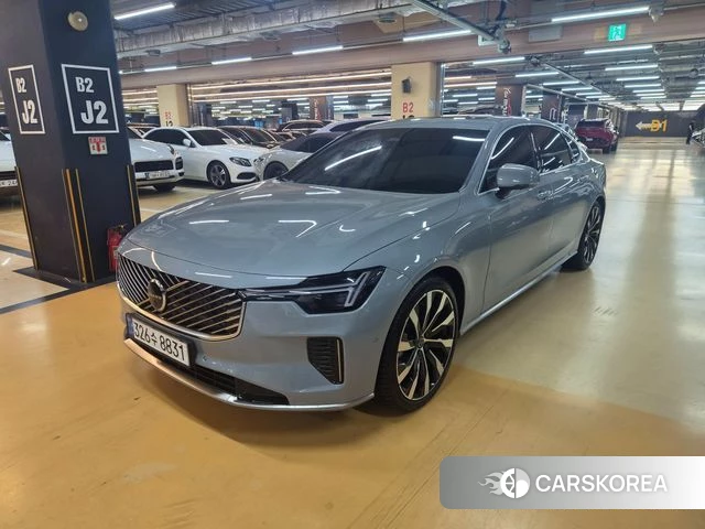 Volvo S90 2025 Серебристо-серый из Кореи
