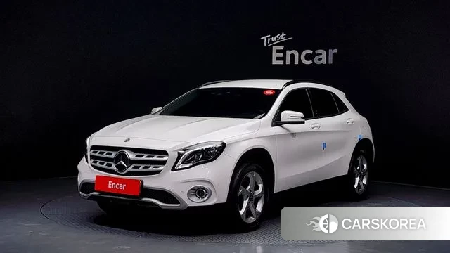 Mercedes-Benz GLA-Class X156 2019 Белый из Кореи