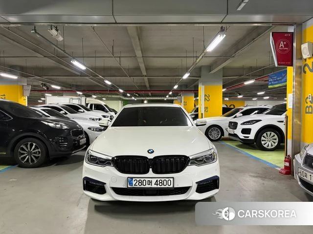 BMW 5 Series (G30) 2019 Белый из Кореи