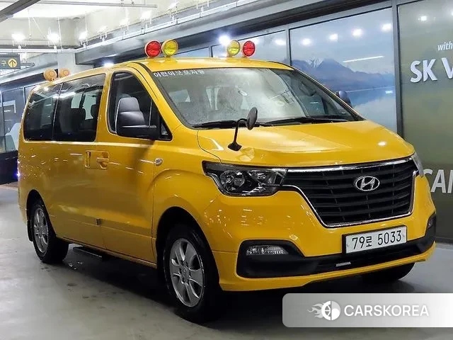 Hyundai The New Grand Starex 2018 Желтый из Кореи