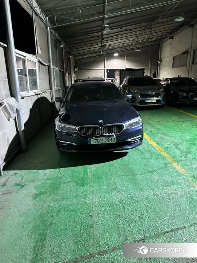 BMW 5 Series (G30) 2020 Синий из Кореи