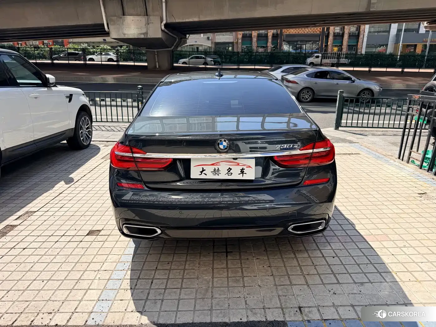 BMW 7 series 2018 Silver/gray из Китая