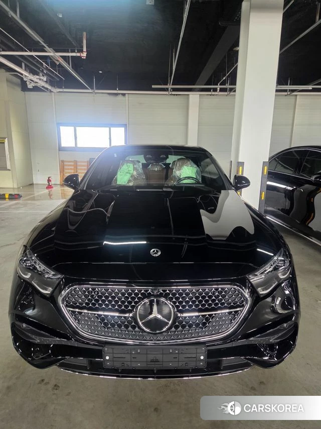 Mercedes-Benz E-Class W214 2026 Черный из Кореи