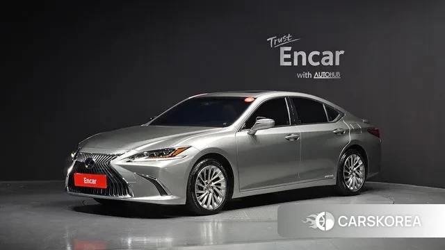 Lexus ES300h 7th generation 2020 Серебристо-серый из Кореи