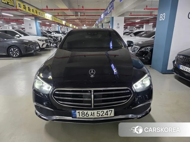Mercedes-Benz E-Class W213 2021 Черный из Кореи