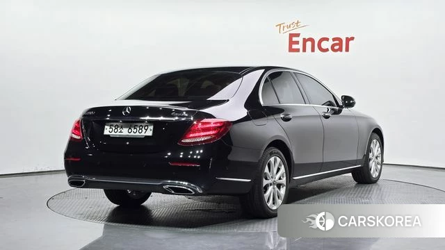 Mercedes-Benz E-Class W213 2019 Черный из Кореи
