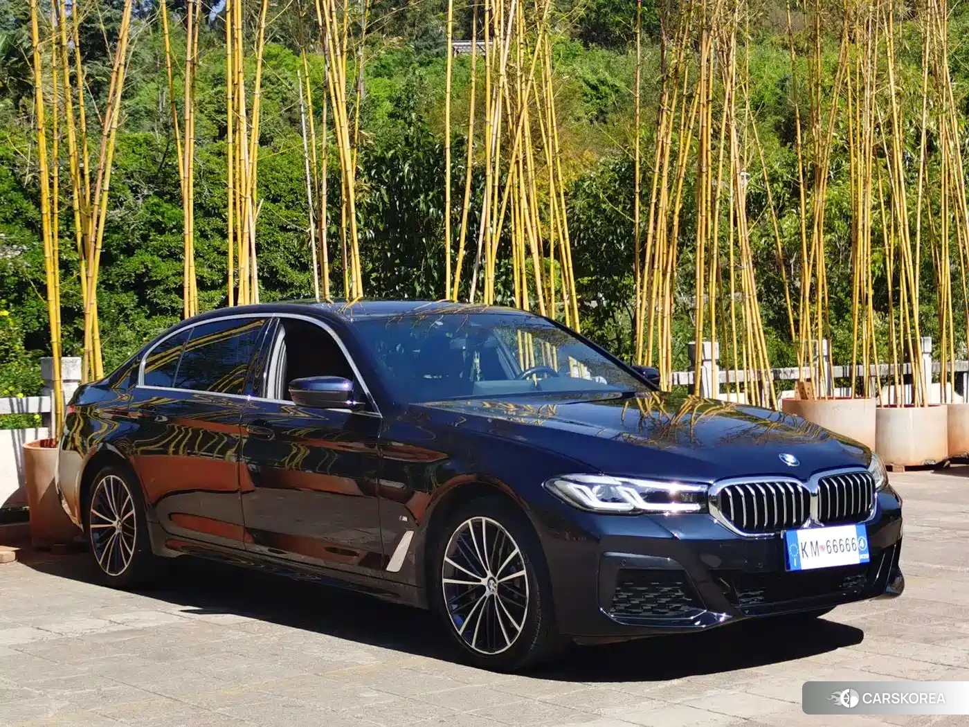 BMW 5 series 2022 Черный из Китая